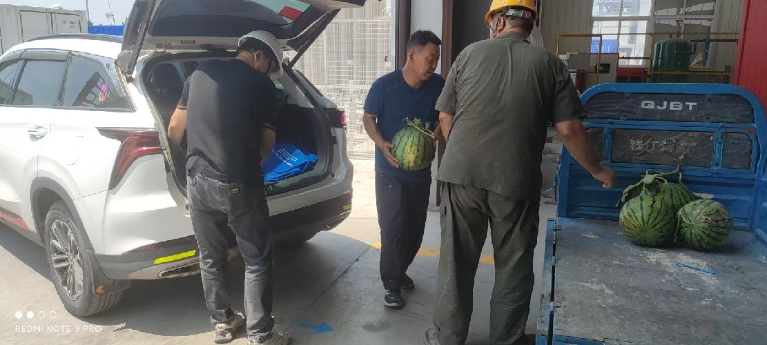 Mengirimkan kesejukan di musim panas yang terik, menyatukan upaya untuk memerangi panas yang ekstrem