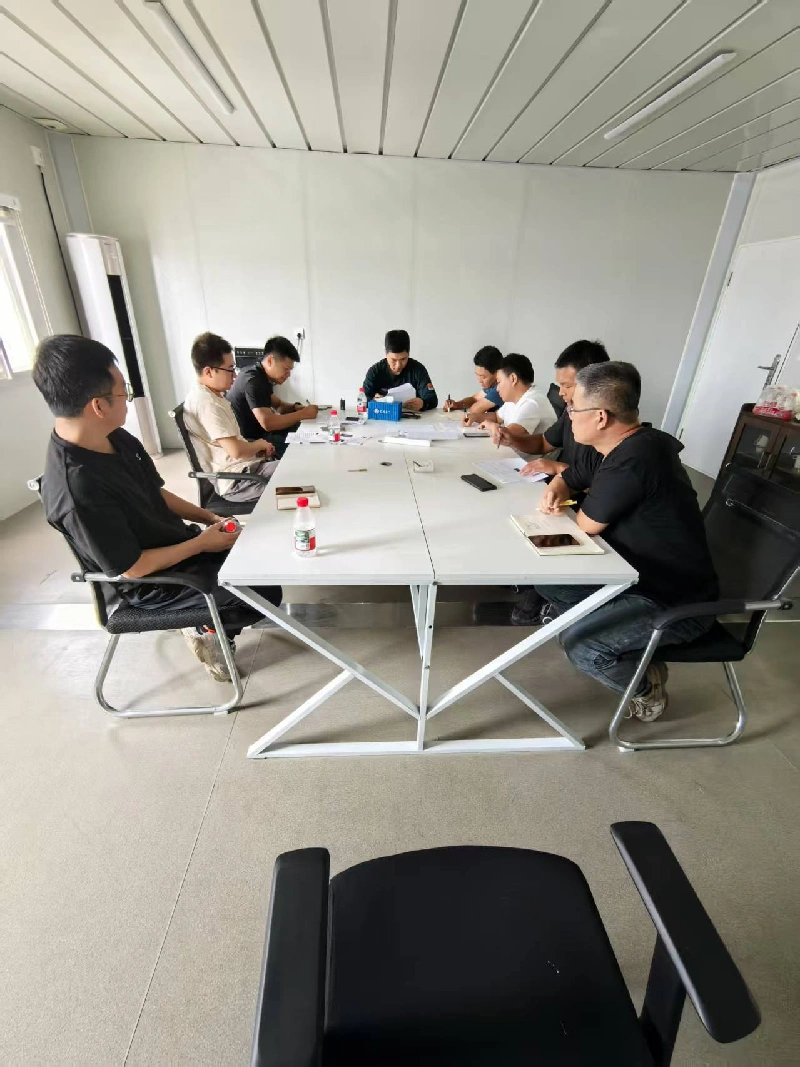 Secara tepat sejajar dengan persyaratan pesanan kontainer perumahan dan memperkuat yayasan produksi melalui rapat pertukaran kualitas